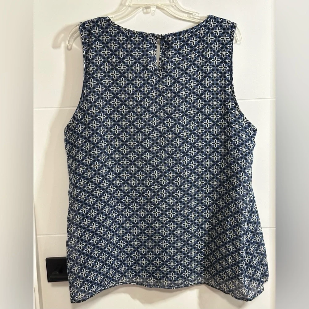 🌟Like New🌟 Ricki's: Women’s Sleeveless Top- Size 16 - Picture 4 of 5